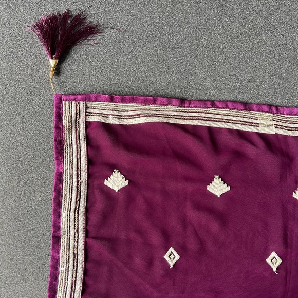 Indian Lehenga Choli - Picture 4 of 6